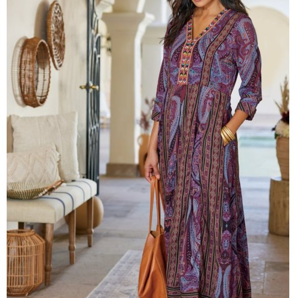 courtroom dress code Maude 9 Drawer Dresser, Washed White Ash with Raffia 20-39 Color:Ivory/Blush How Cher Would Look